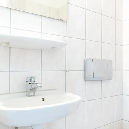 534, Seepark Apartment *